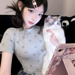 大鸡巴操美女的逼
