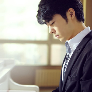 大鸡巴操美女的逼
